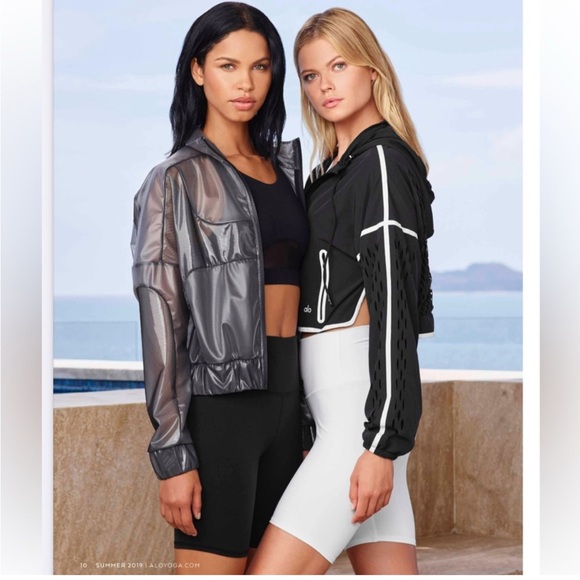 ALO Yoga Jackets & Blazers - NWT ALO Yoga Mist Cropped Jacket